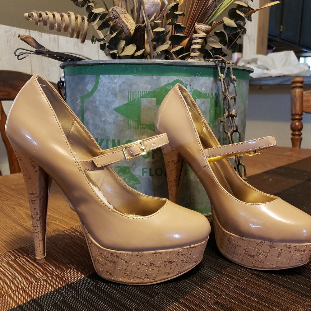 Penny loves Jenny heels